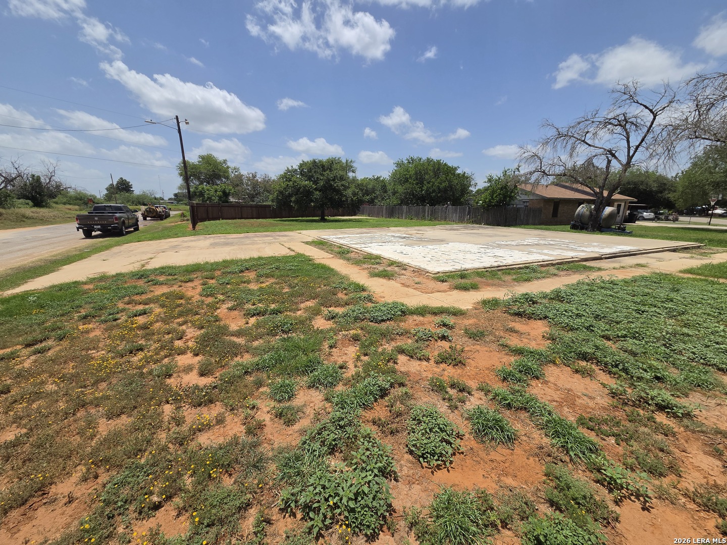 main property photo 20