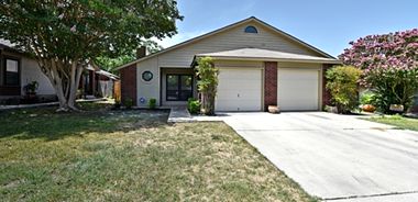 image of property with 3 Bed | 2 Bath | 1,104 Sqft