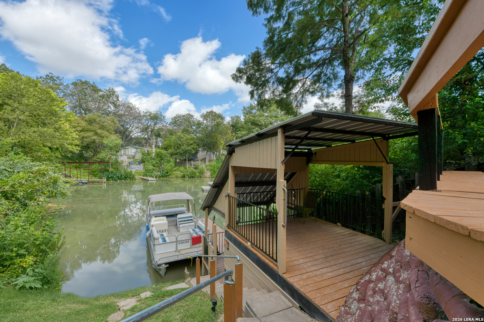 main property photo 4