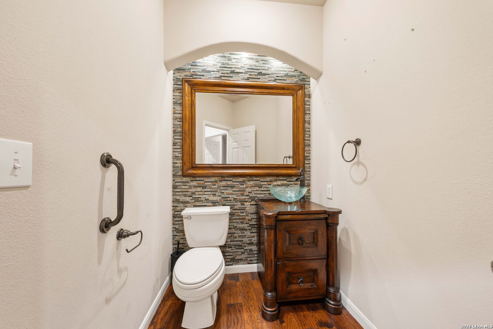 main property photo 24