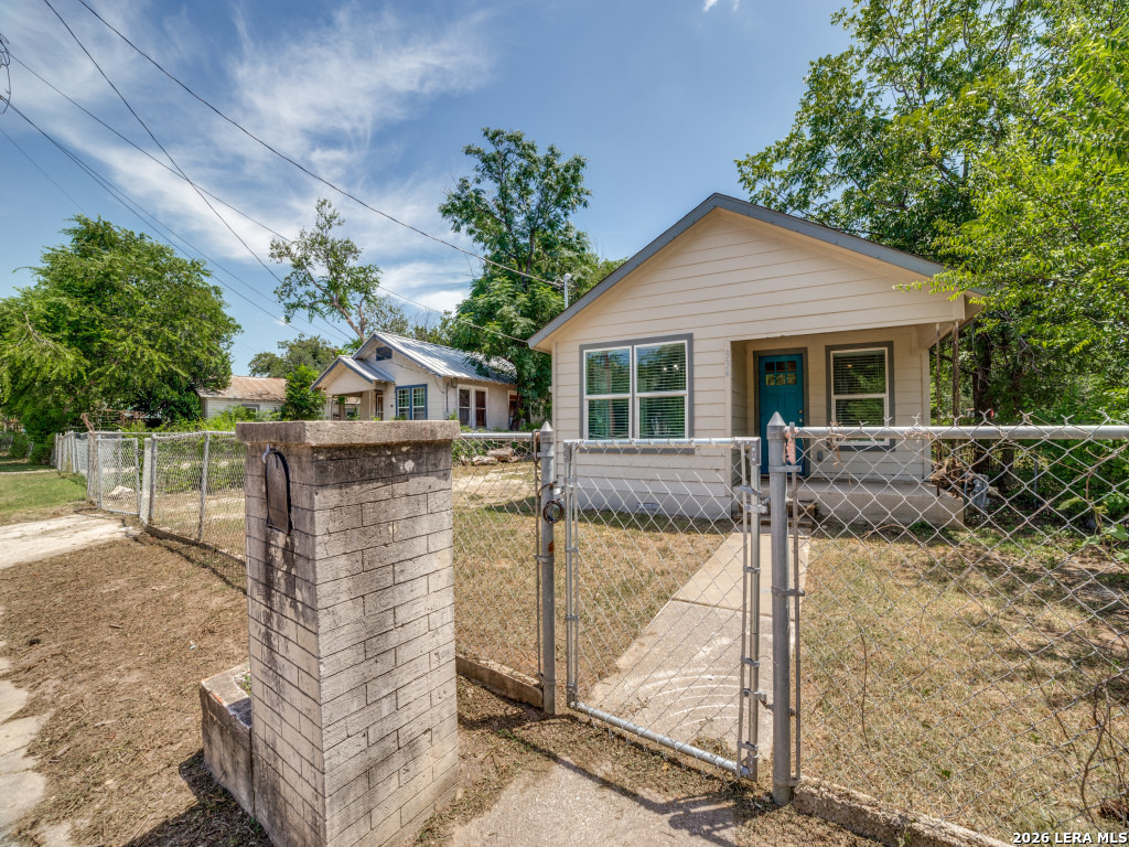 main property photo 24