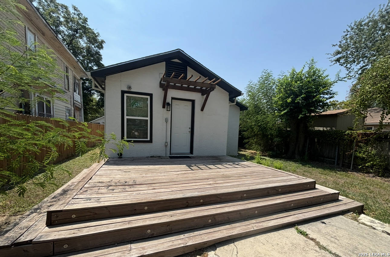 main property photo 13