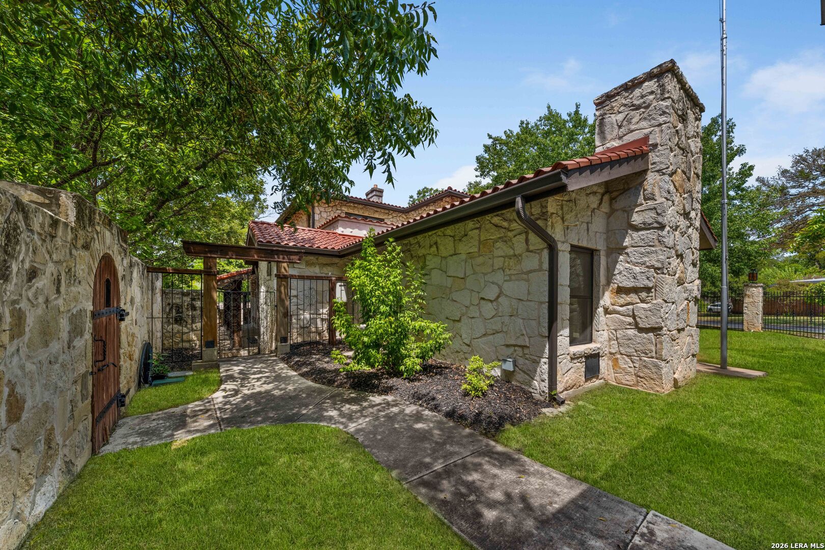 main property photo 86