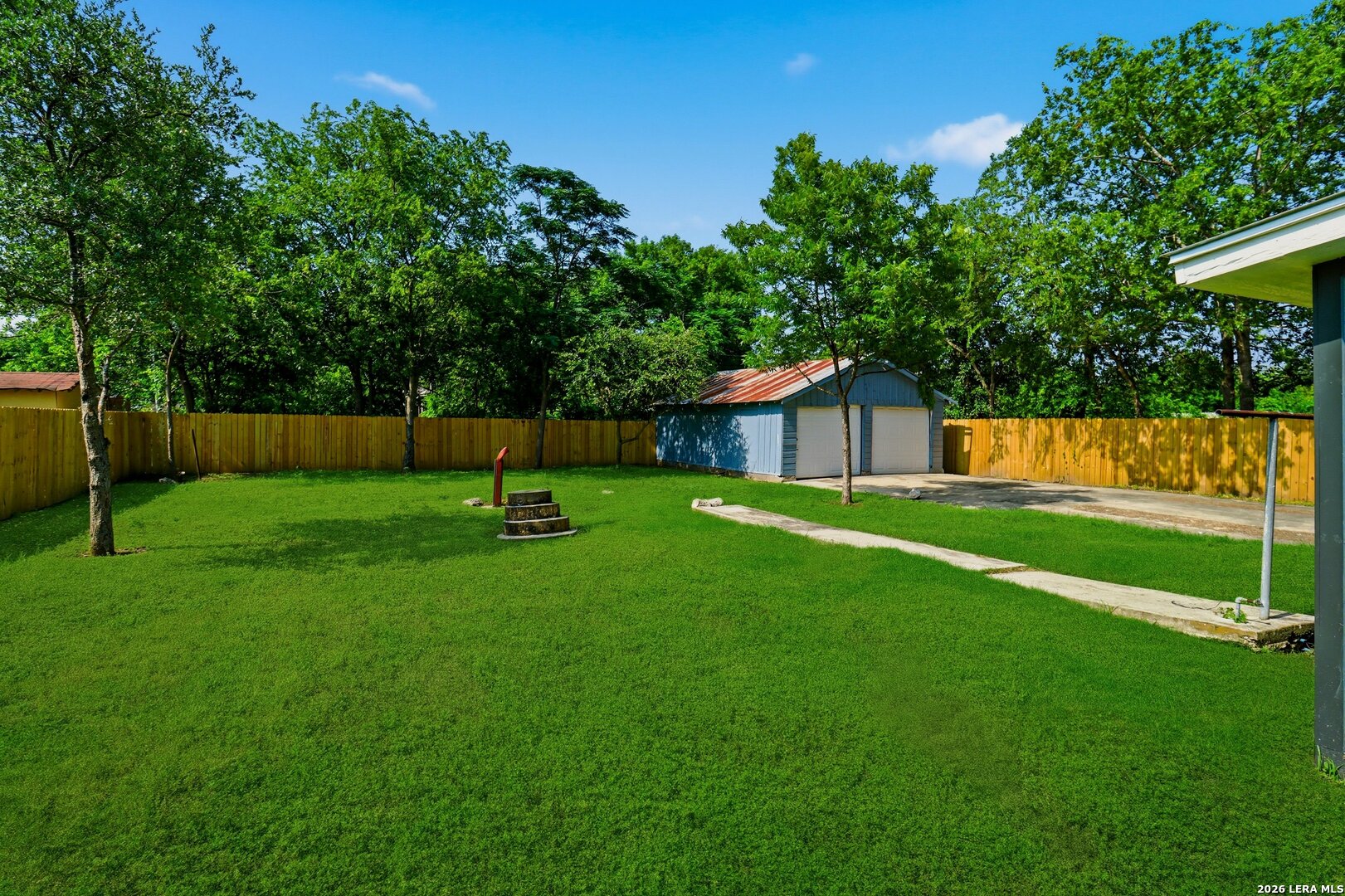 main property photo 15