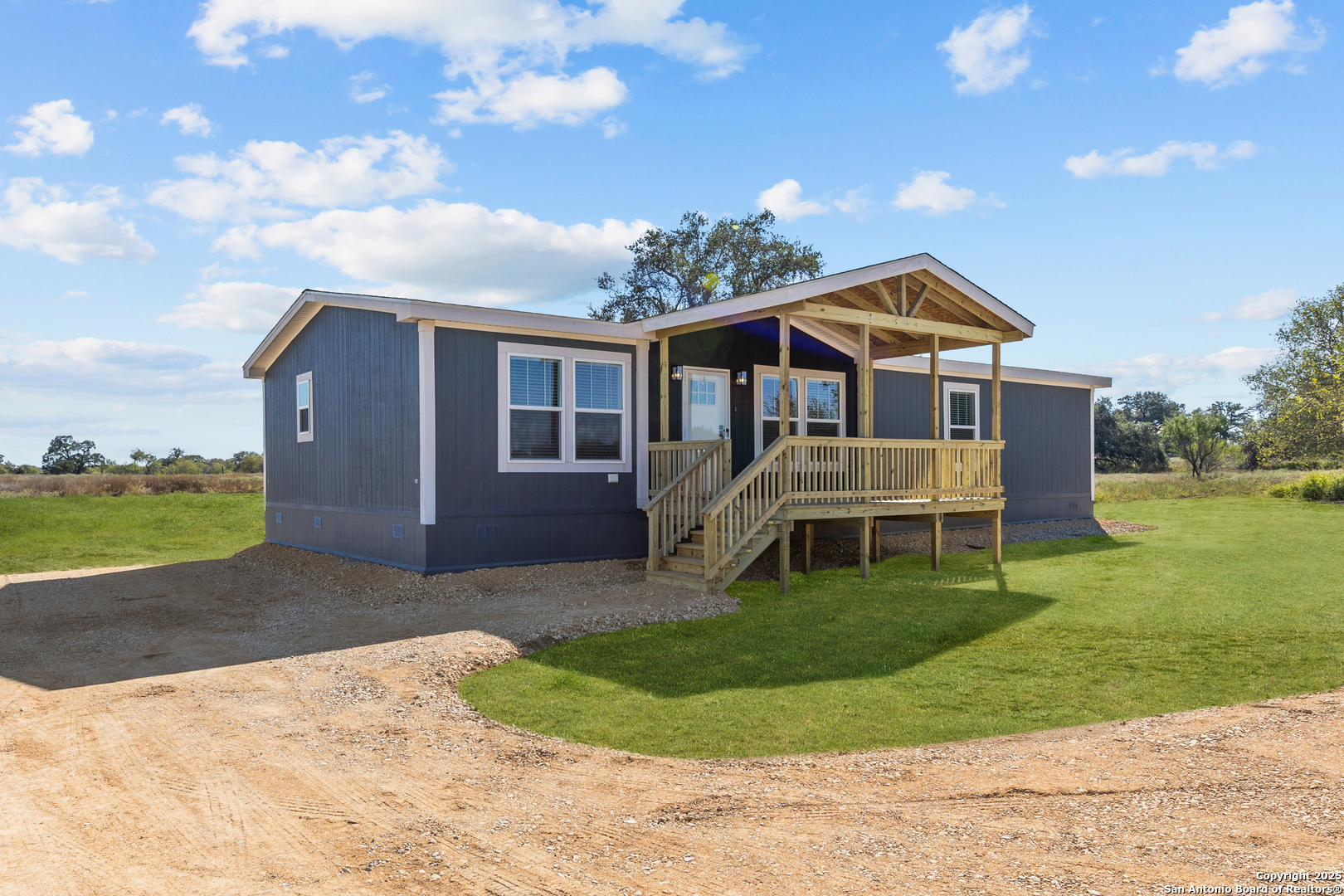 main property photo 2