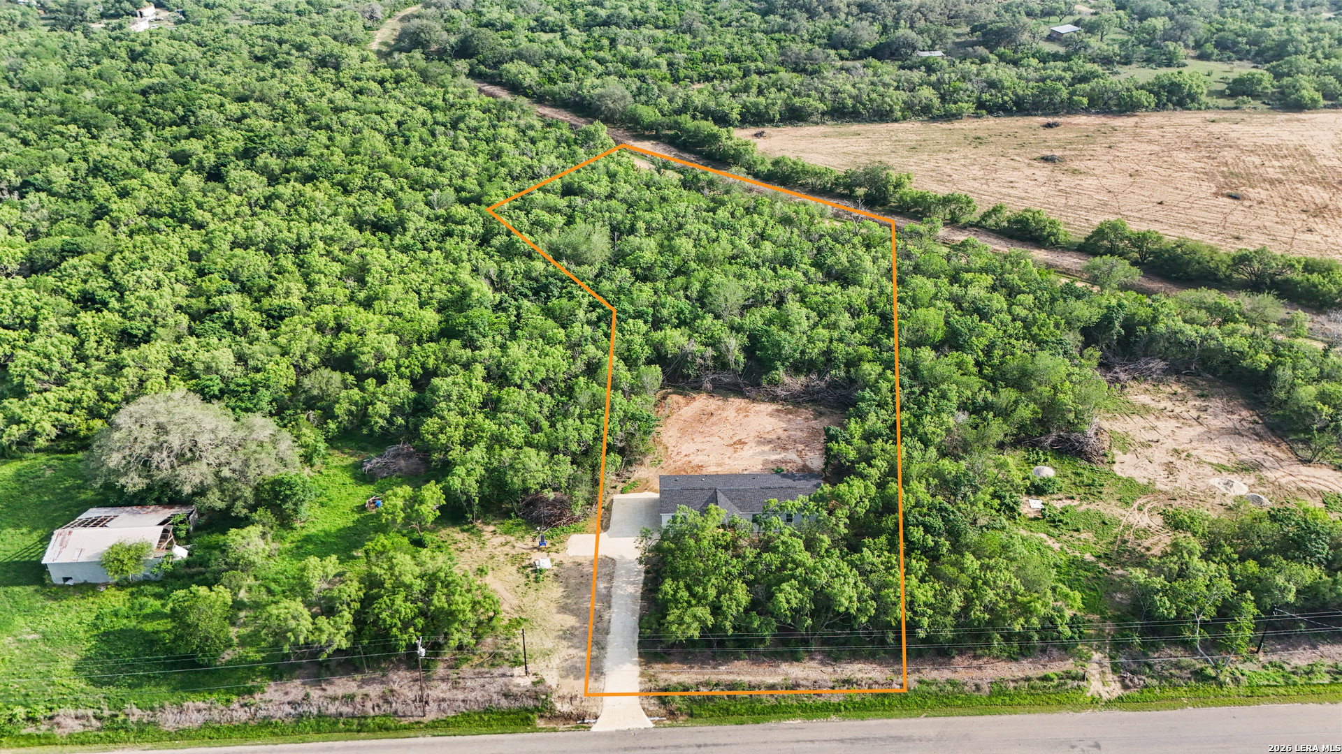 main property photo 19