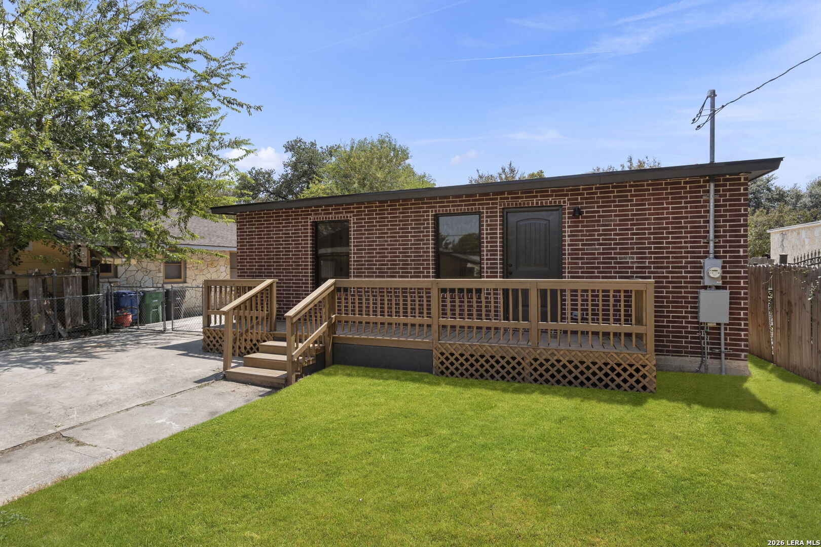 main property photo 31