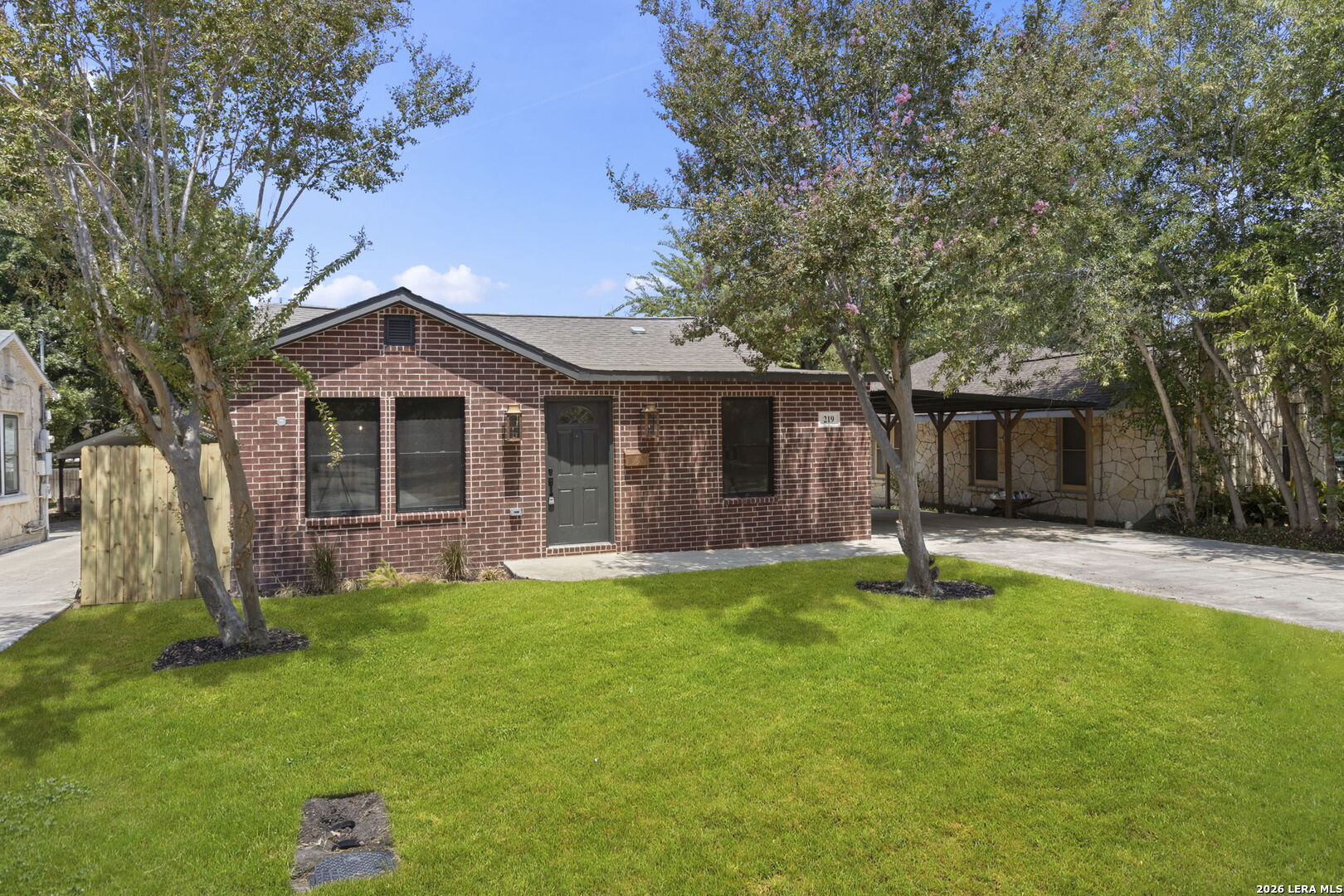 main property photo 5