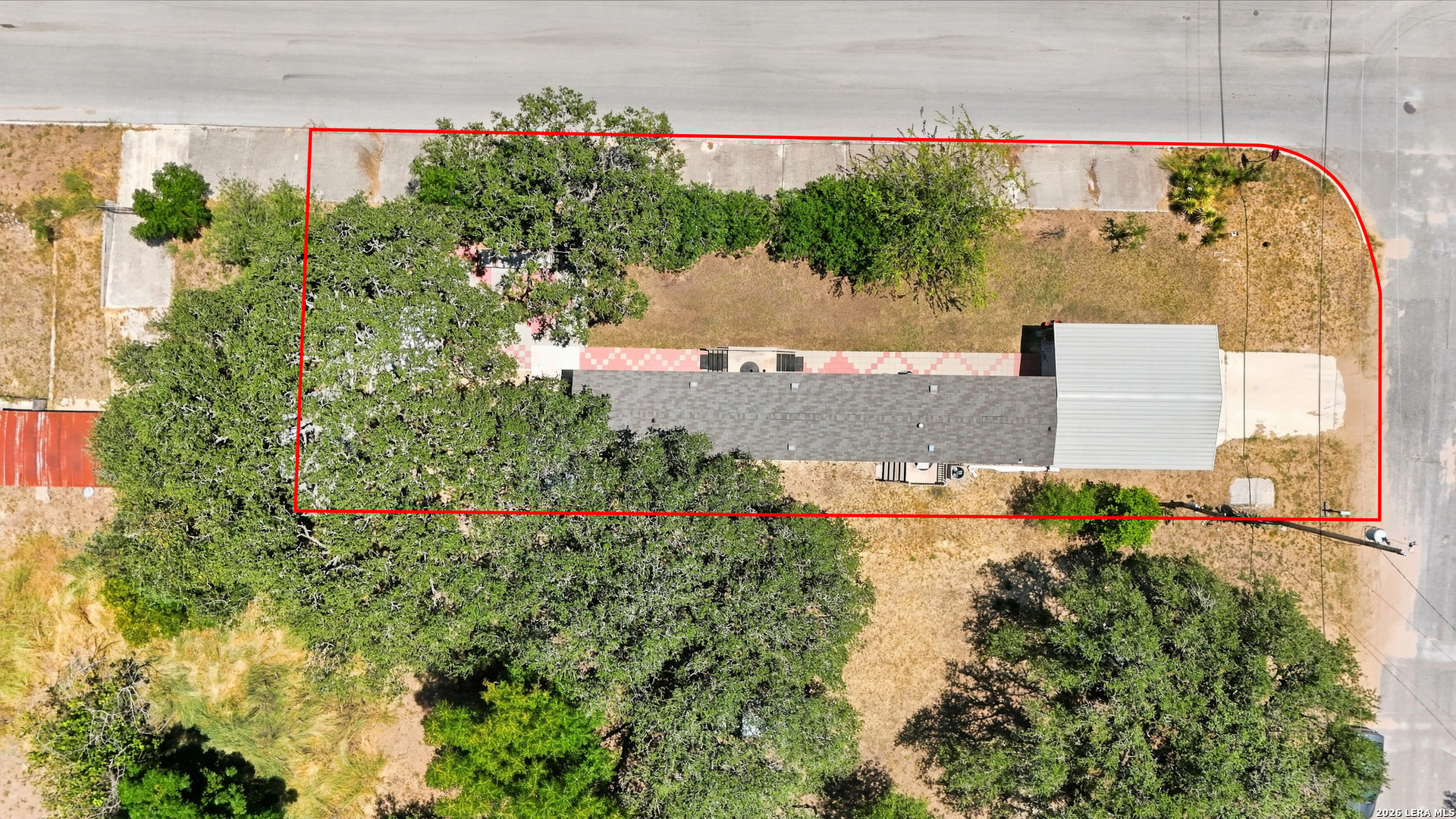 main property photo 5