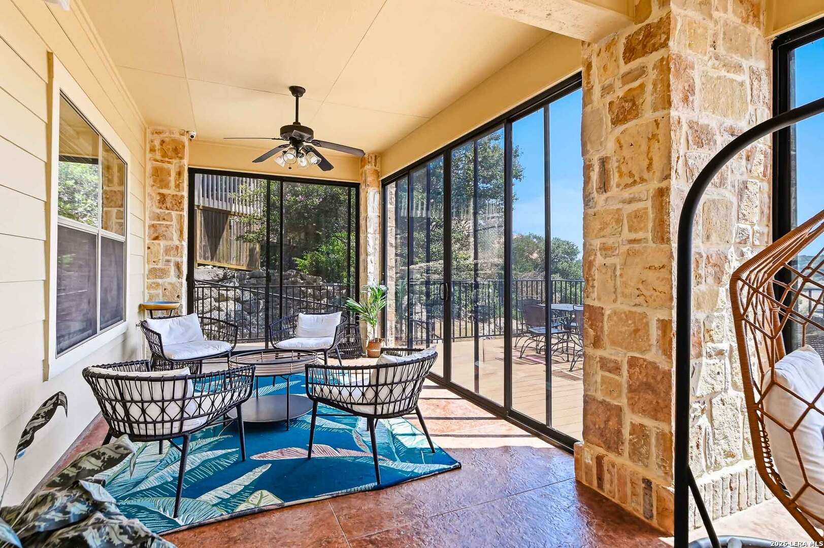main property photo 27