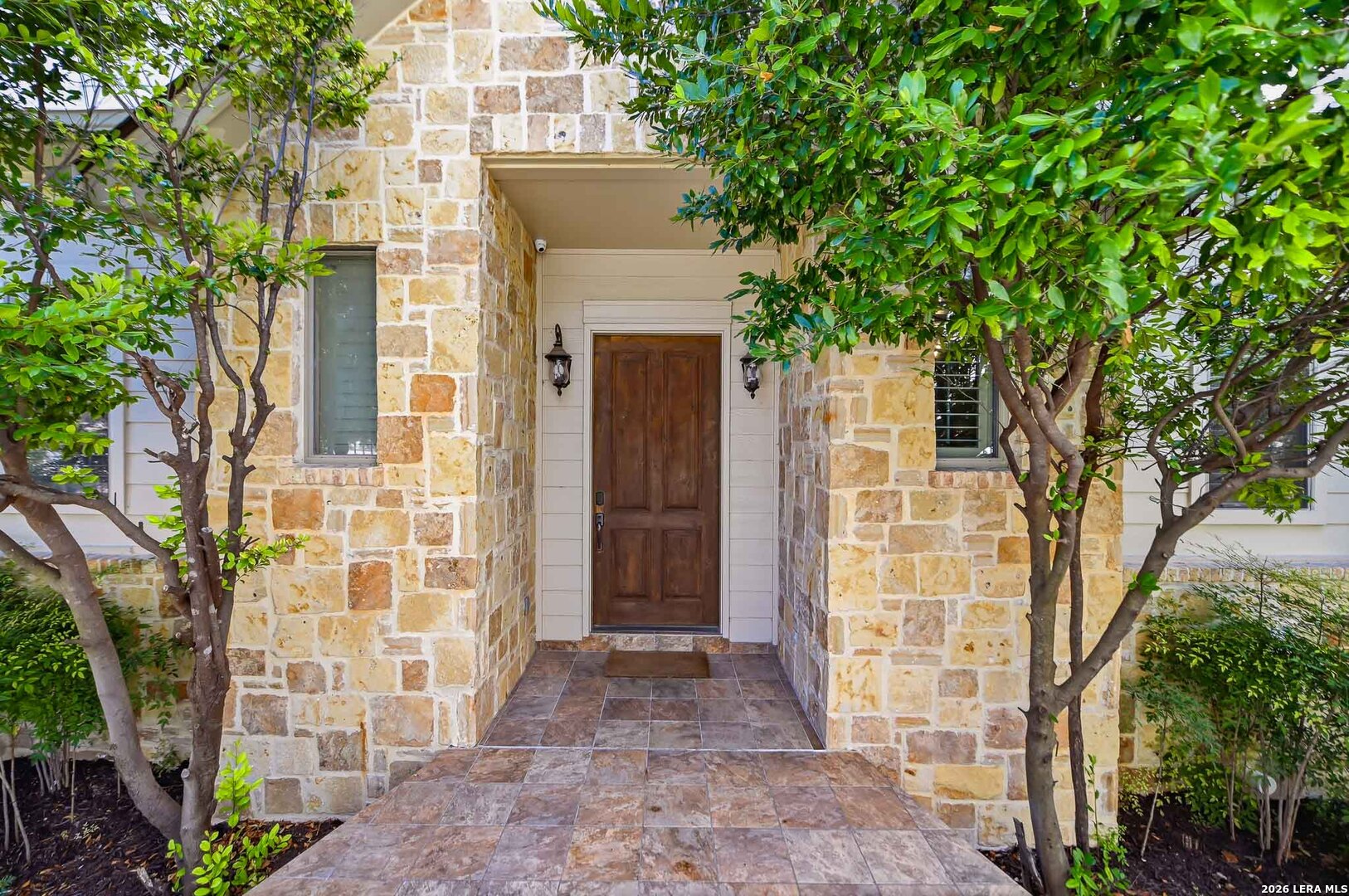 main property photo 78