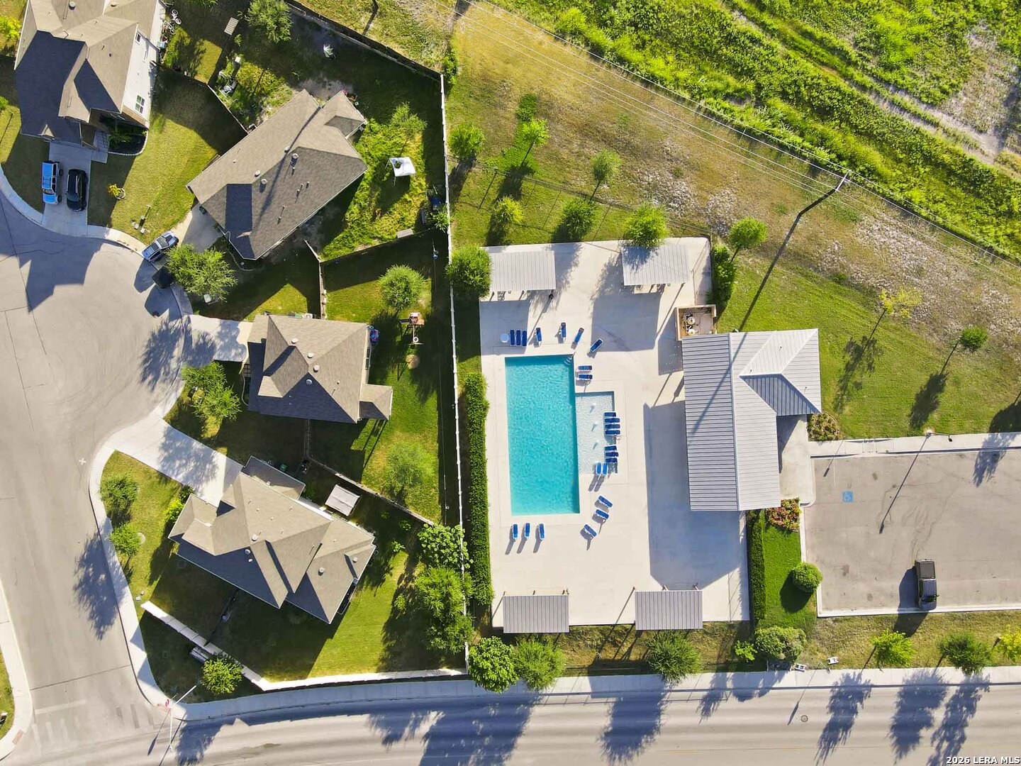 main property photo 38