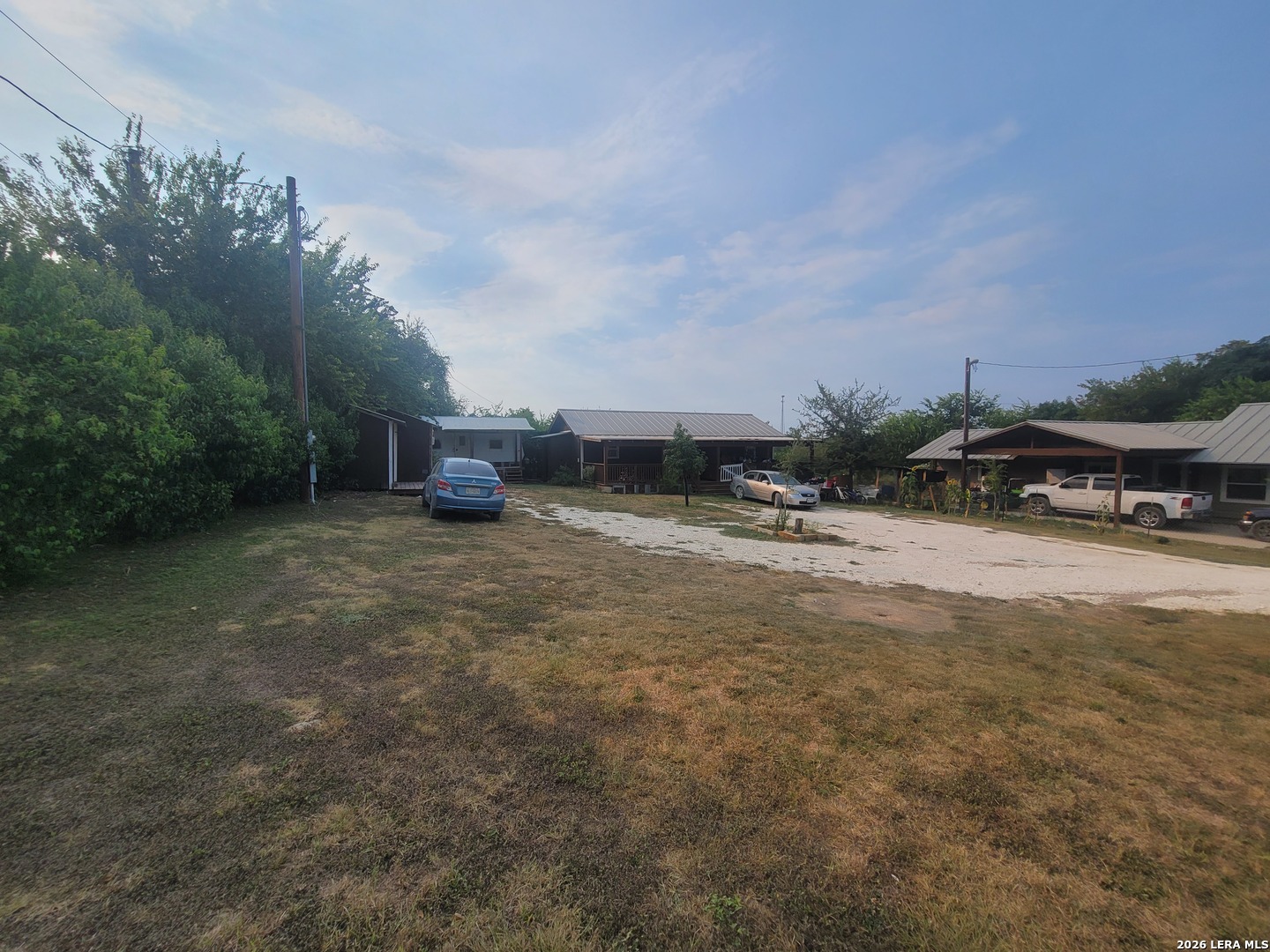 main property photo 13