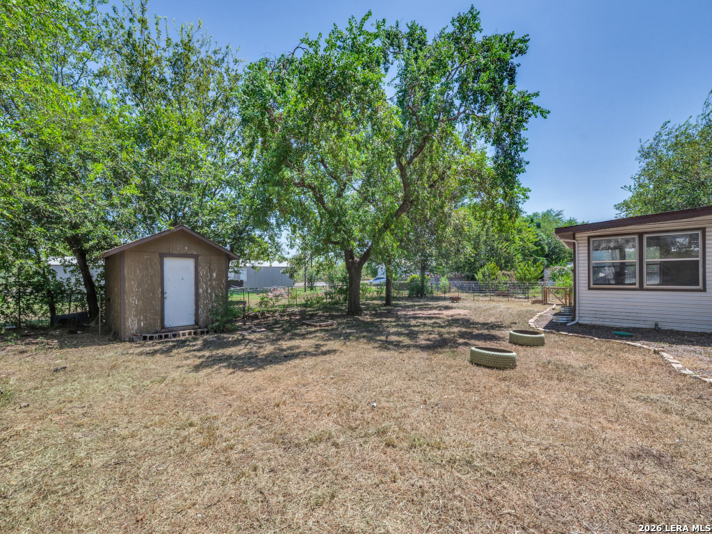 main property photo 18