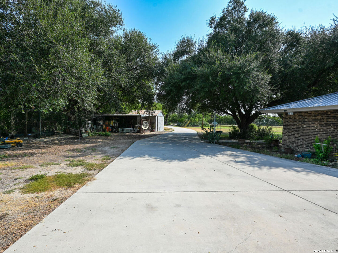 main property photo 15