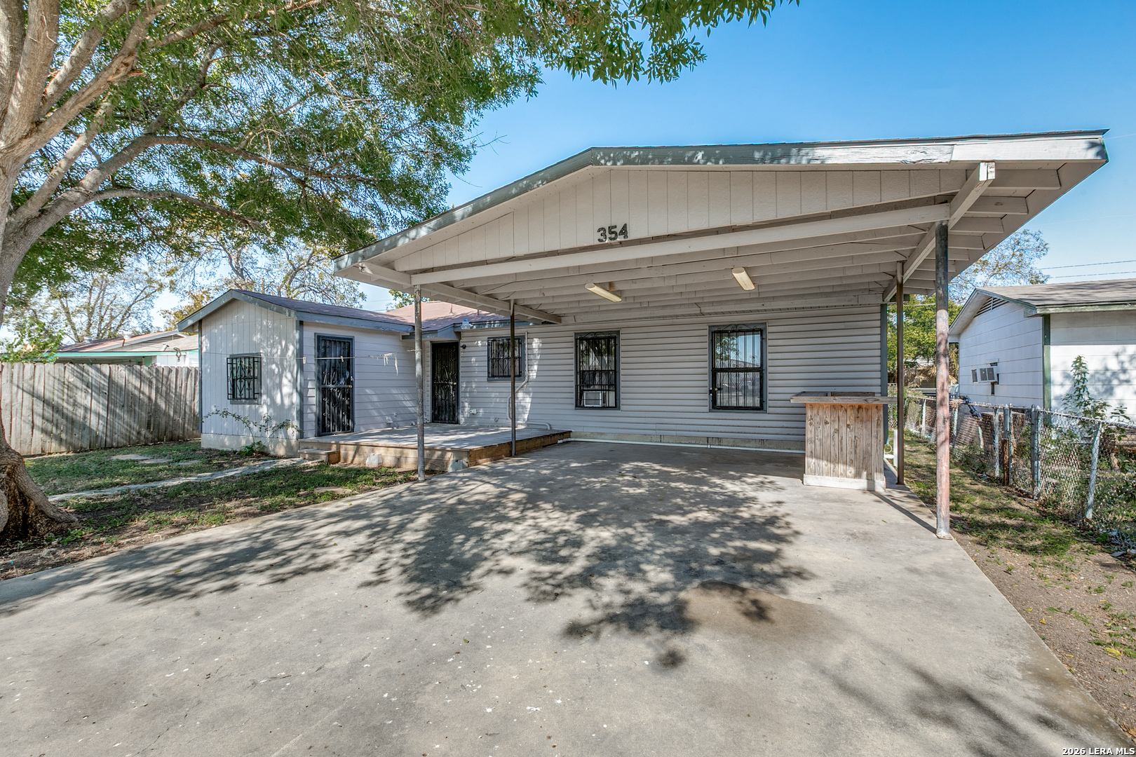 main property photo 30