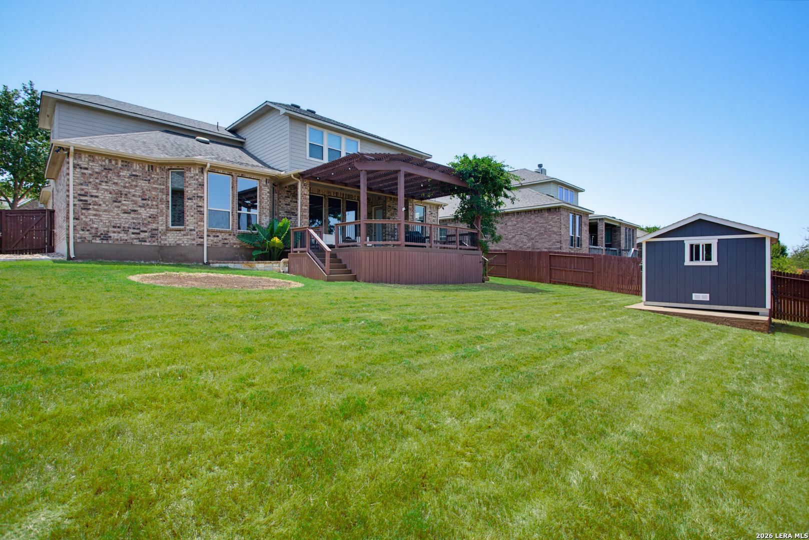 main property photo 37
