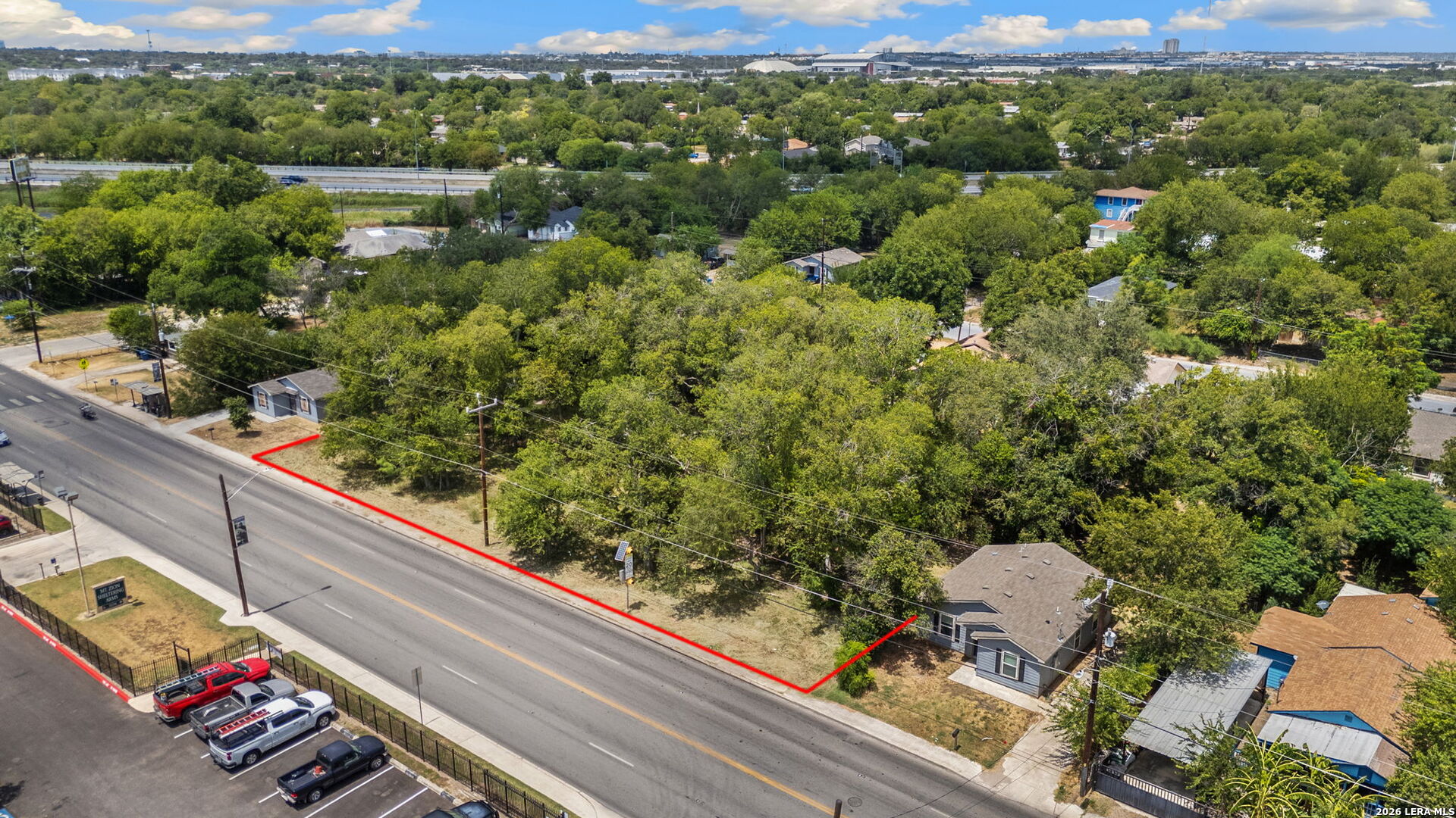 main property photo 19