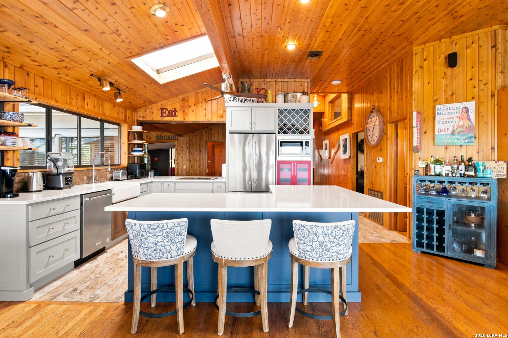 main property photo 14
