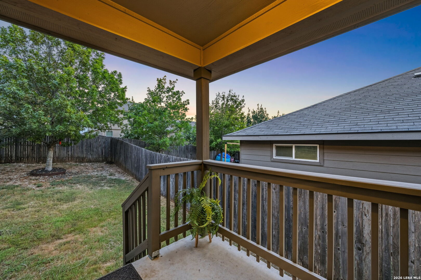 main property photo 25