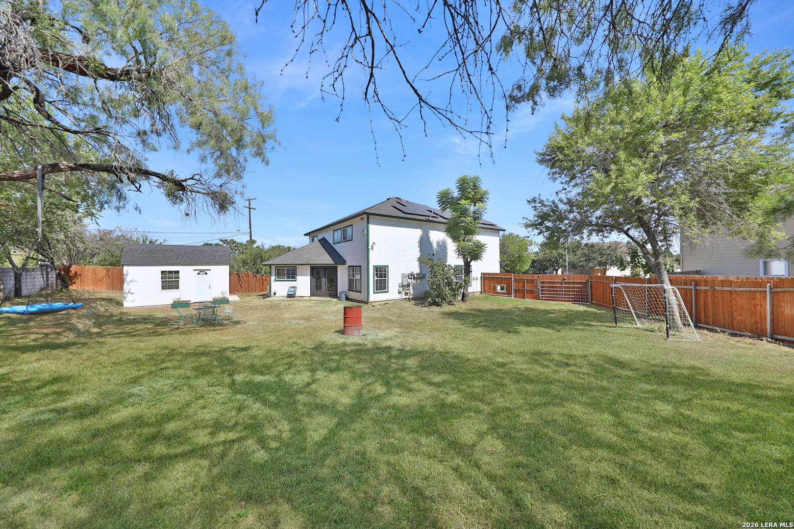 main property photo 32