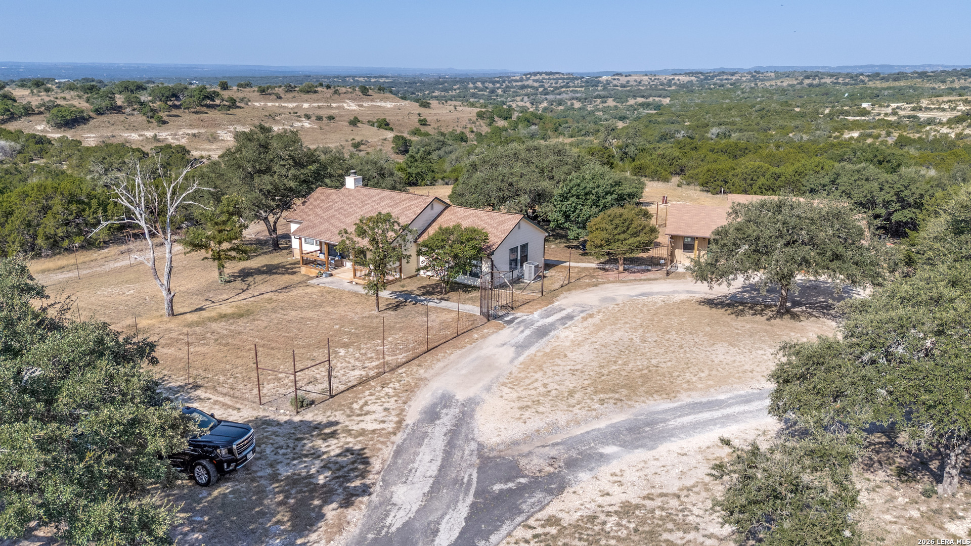 main property photo 38
