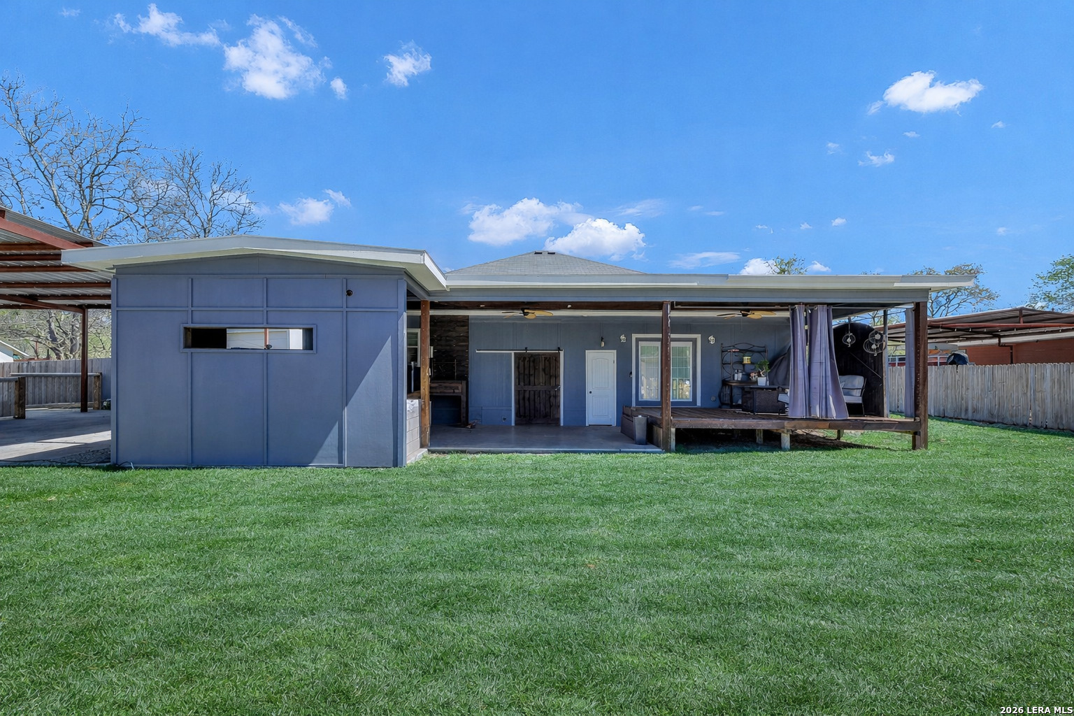 main property photo 29