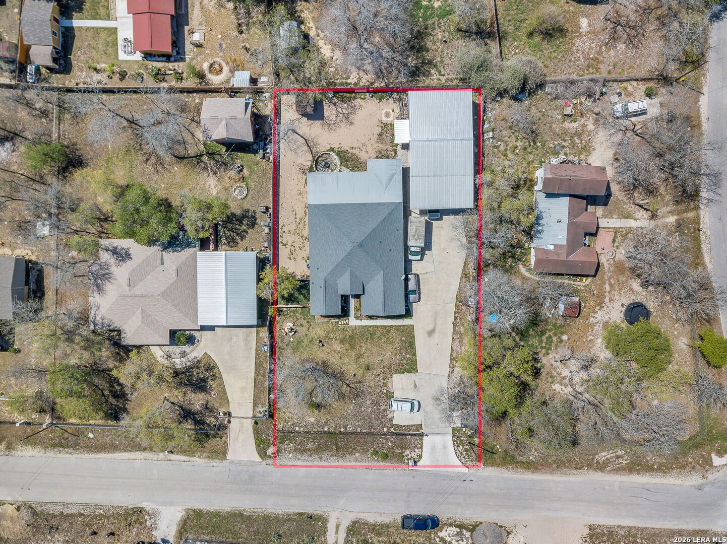 main property photo 40