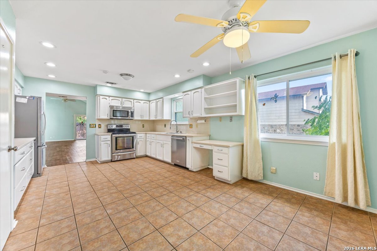 main property photo 12