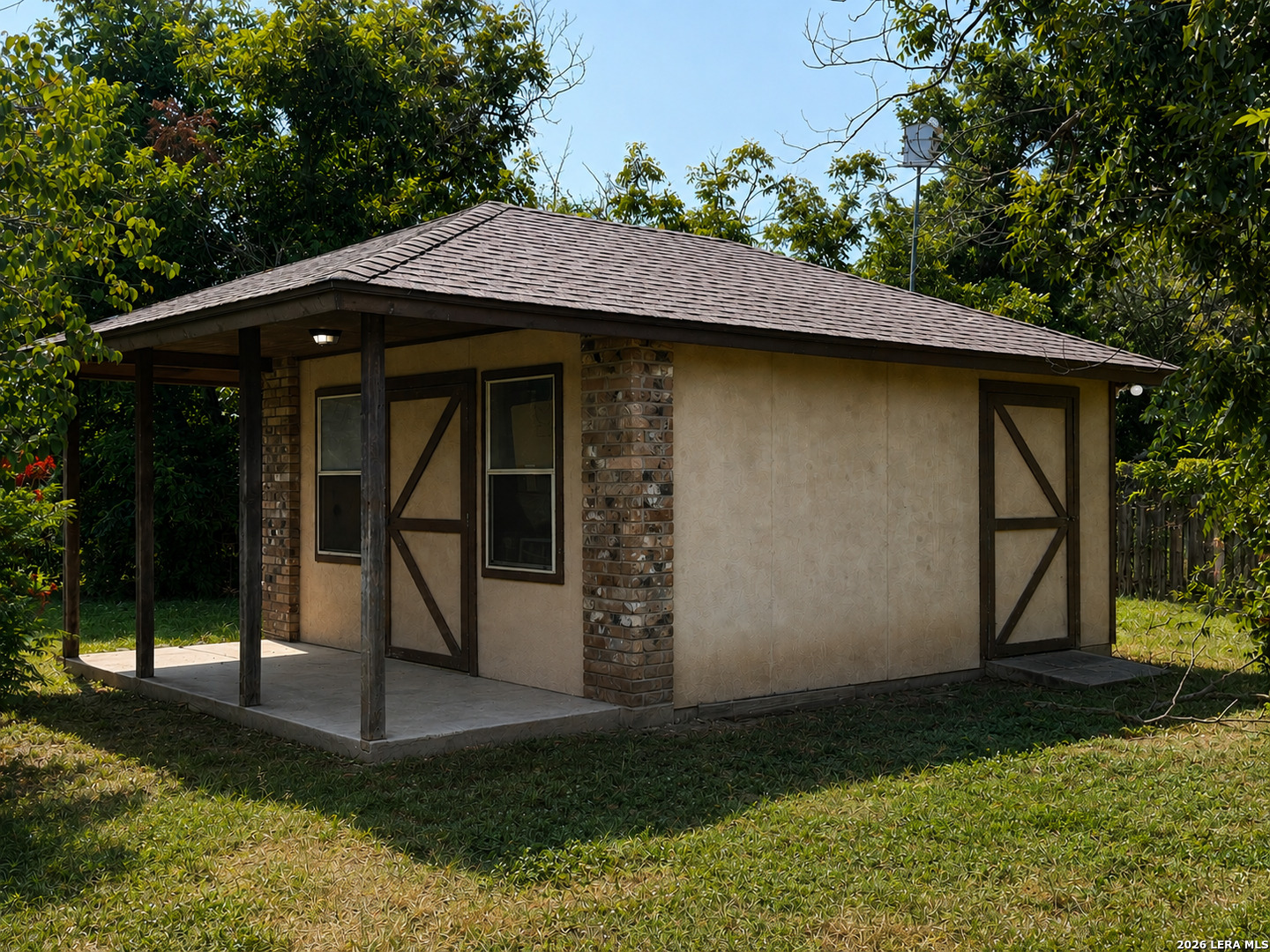 main property photo 29