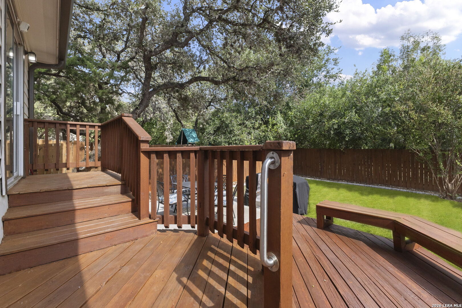 main property photo 28