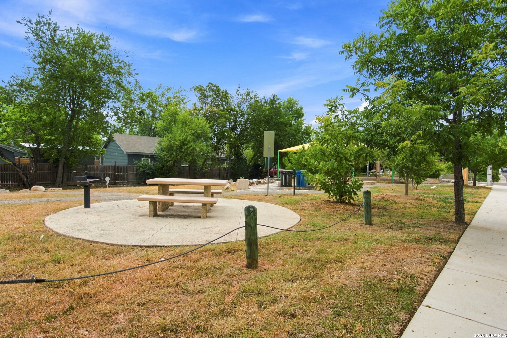 main property photo 19