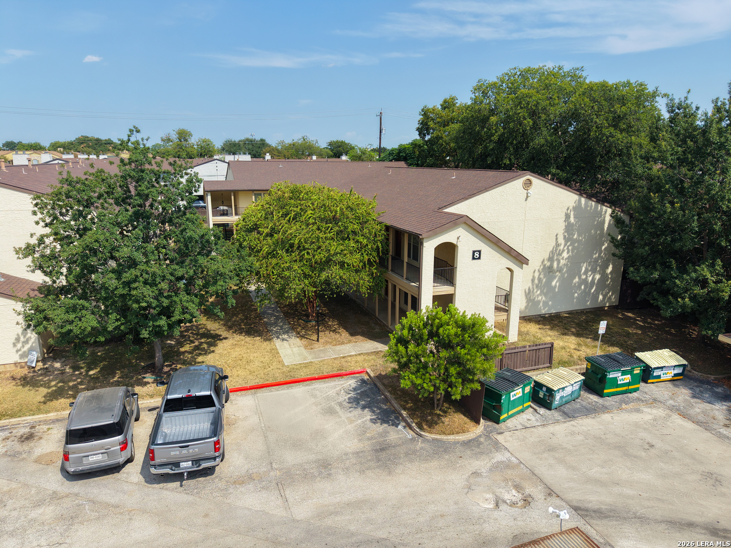 main property photo 14