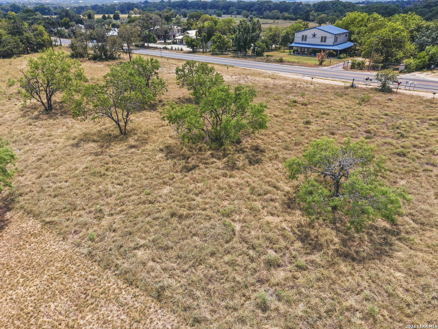 main property photo 9
