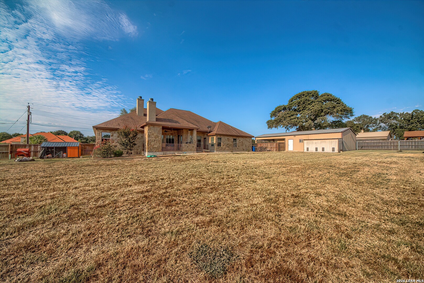 main property photo 35