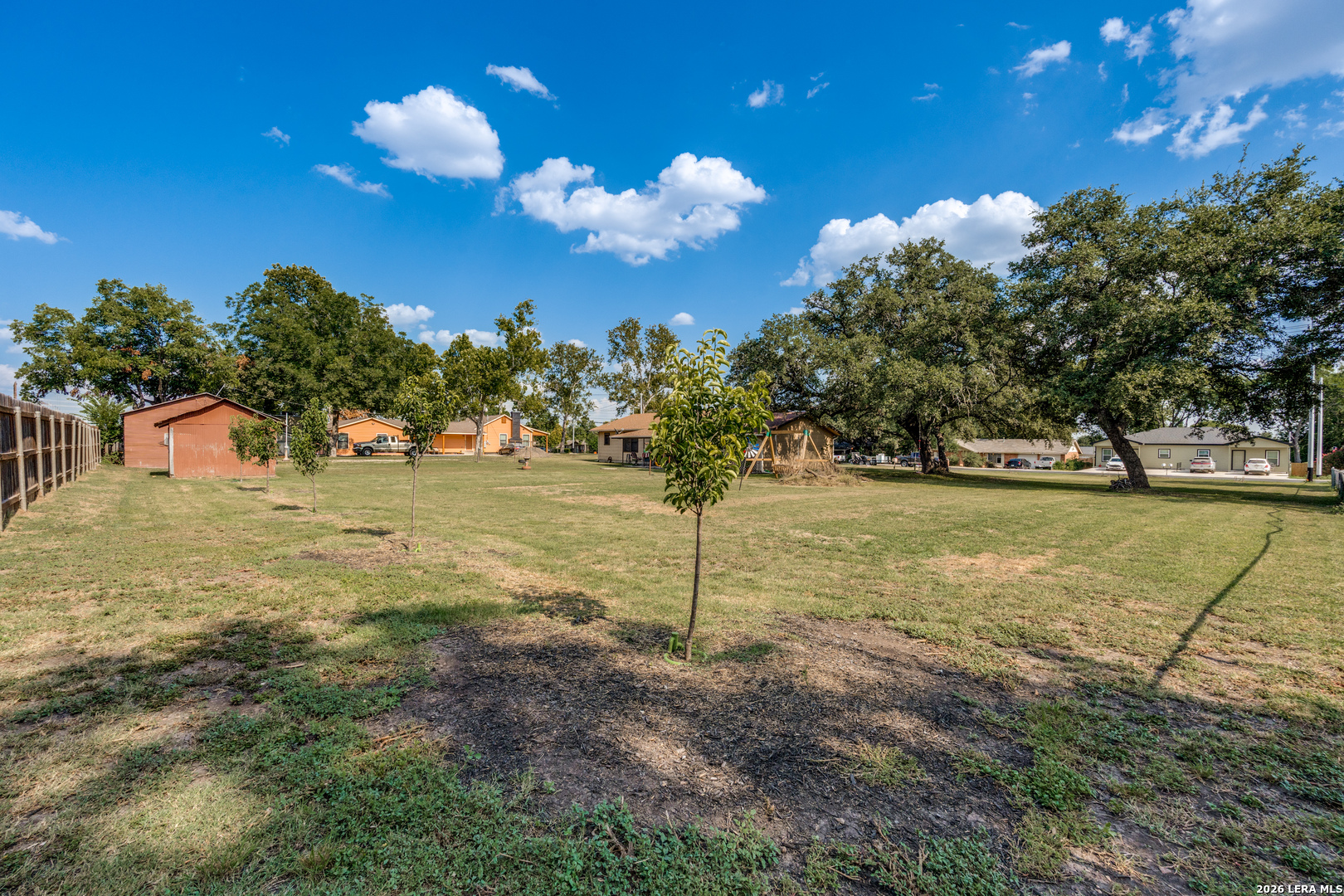 main property photo 23