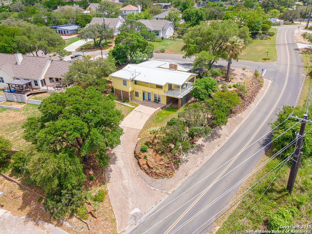 main property photo 37