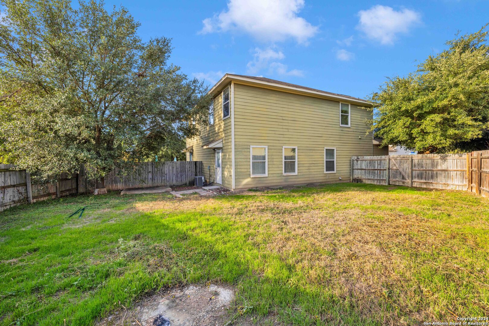 main property photo 17