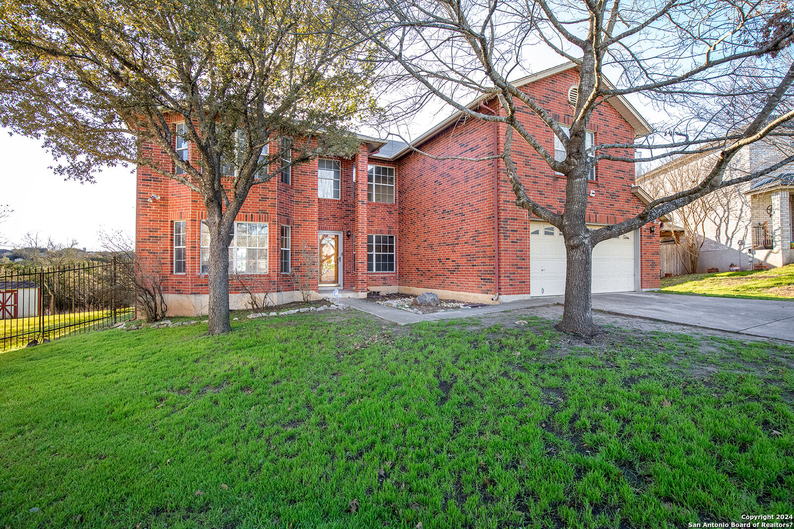 main property photo 1