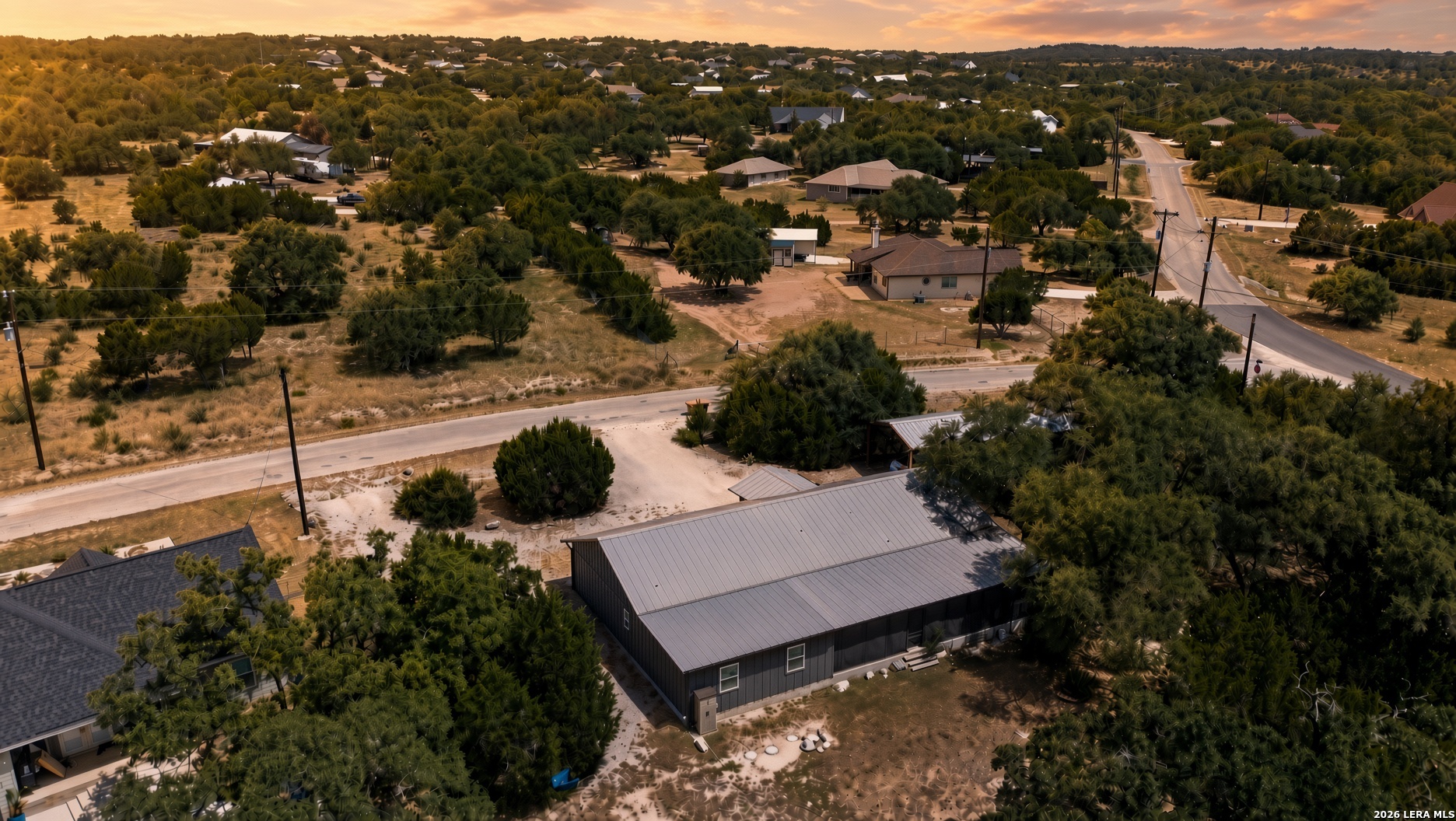 main property photo 23