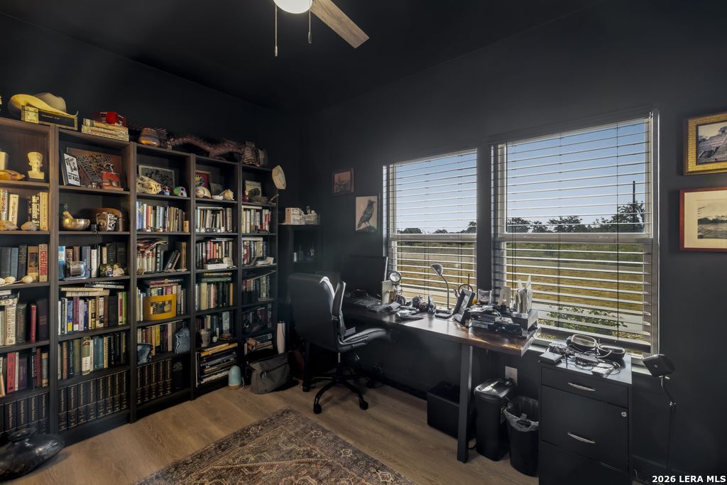 main property photo 23