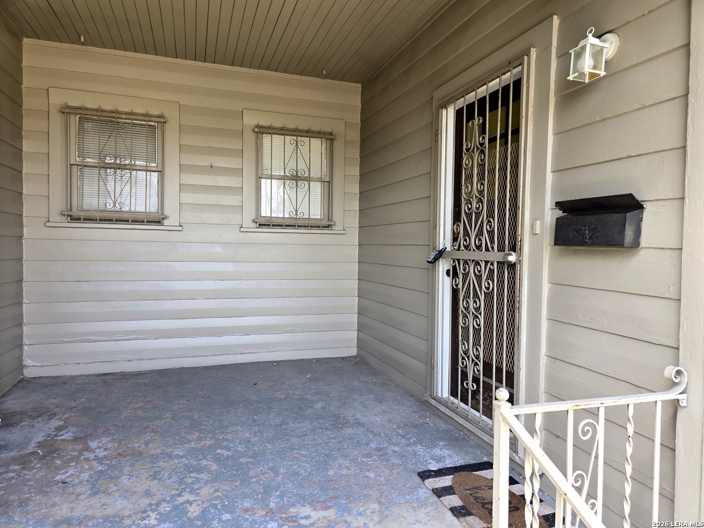 main property photo 2