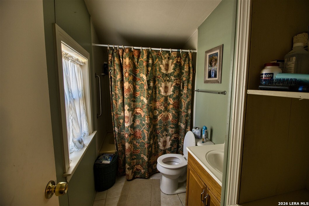 main property photo 47