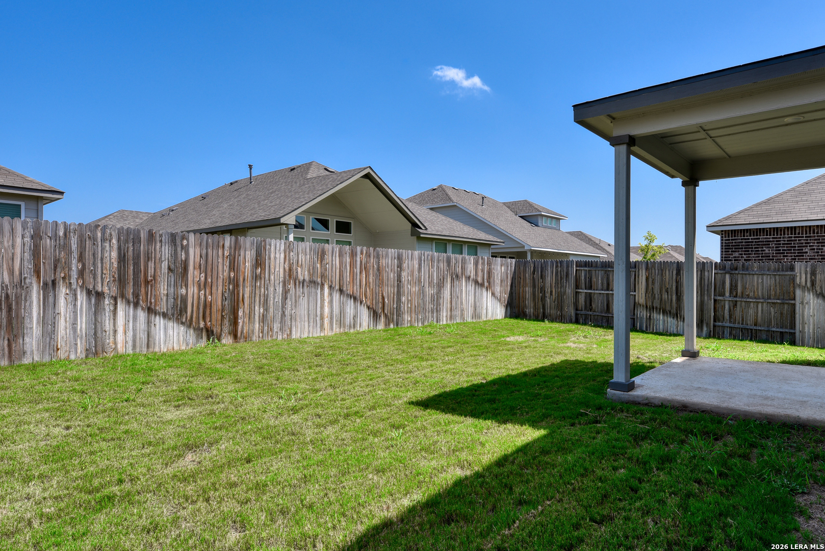 main property photo 30