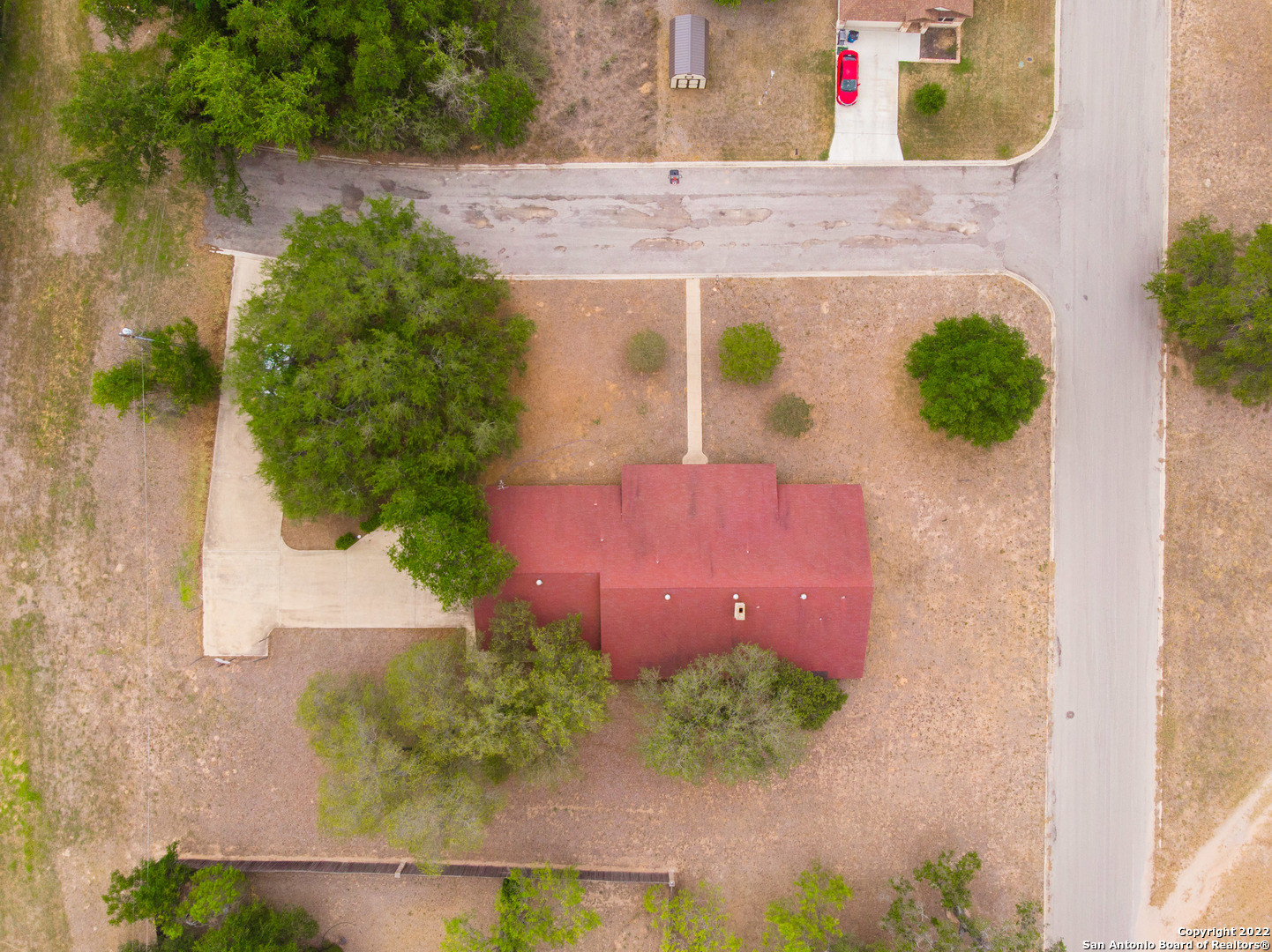 main property photo 28