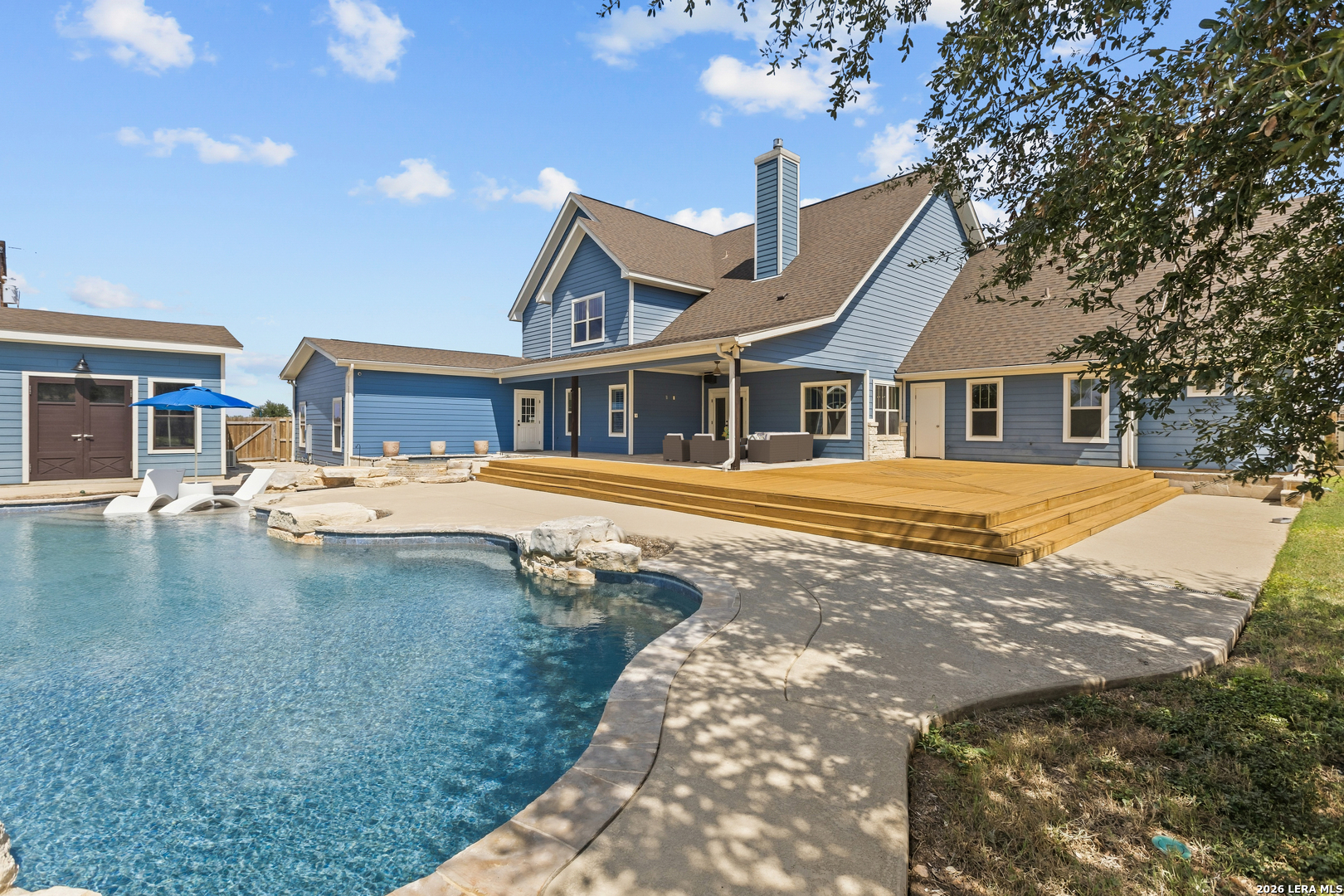 main property photo 44