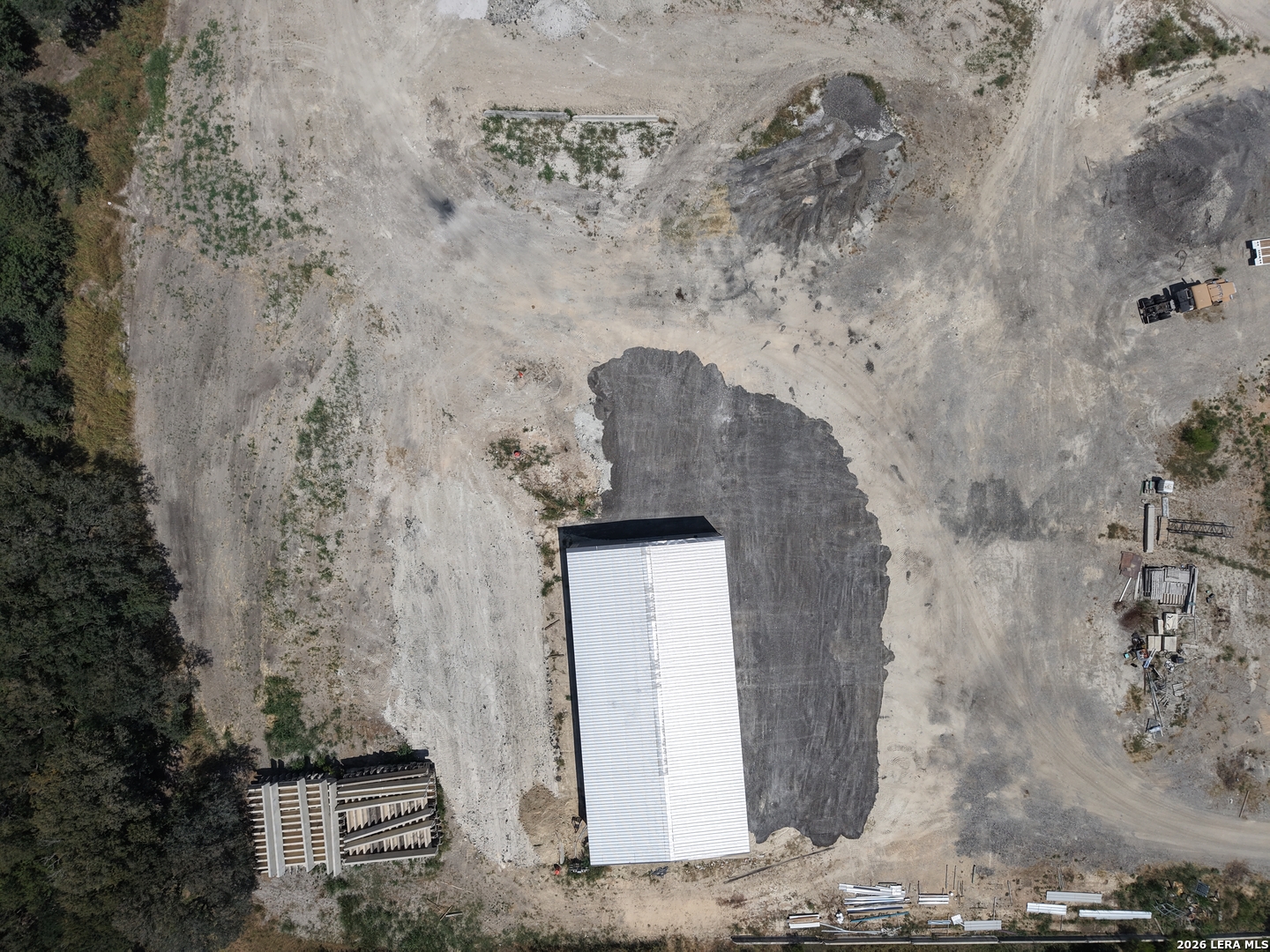 main property photo 11