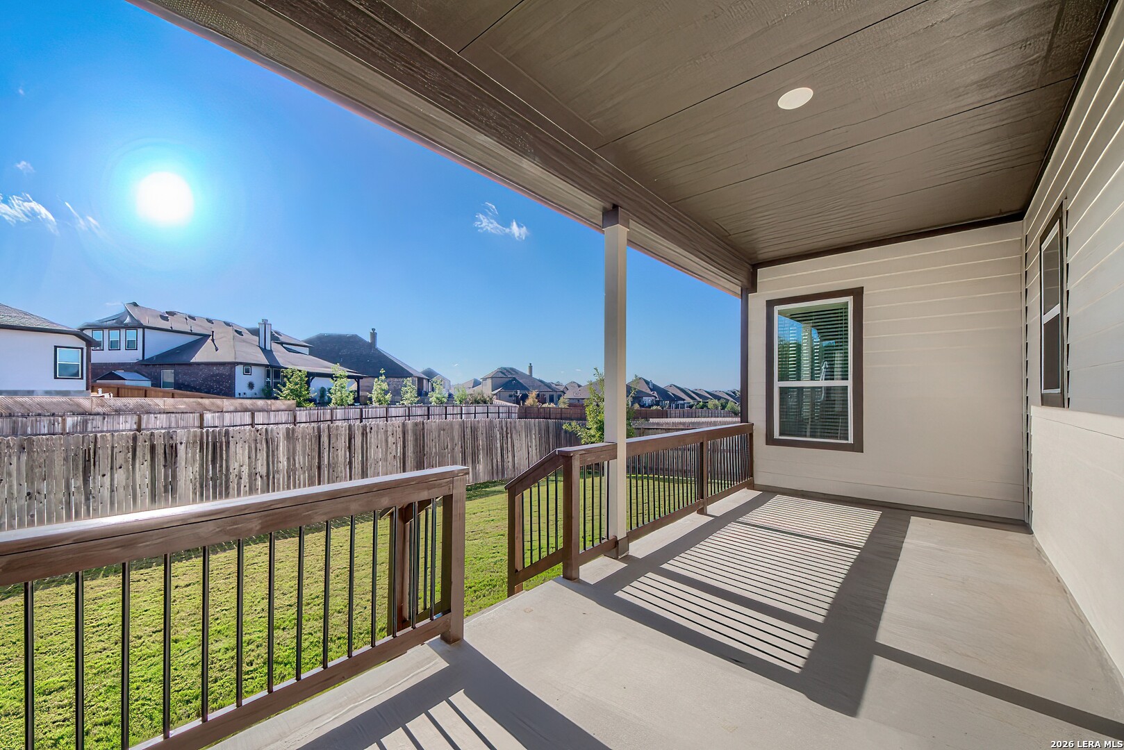 main property photo 30