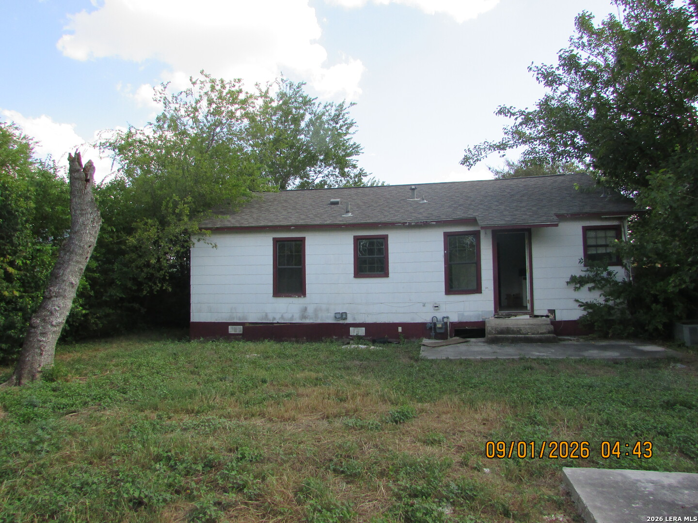 main property photo 17