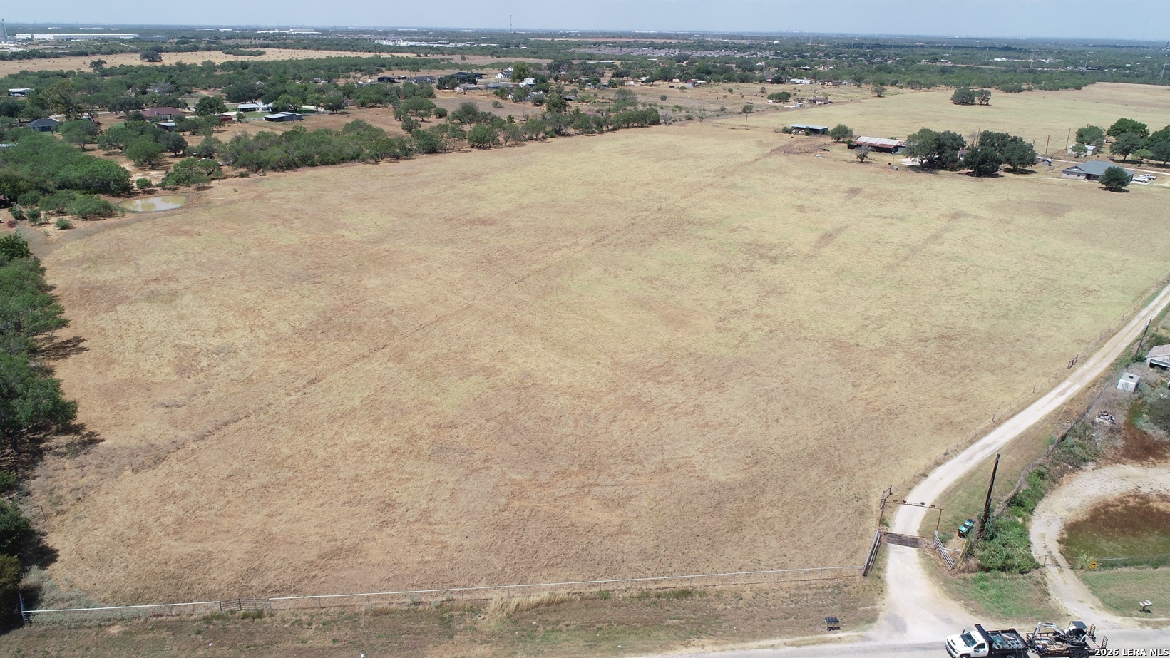 main property photo 11